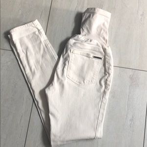 White maternity jean pants